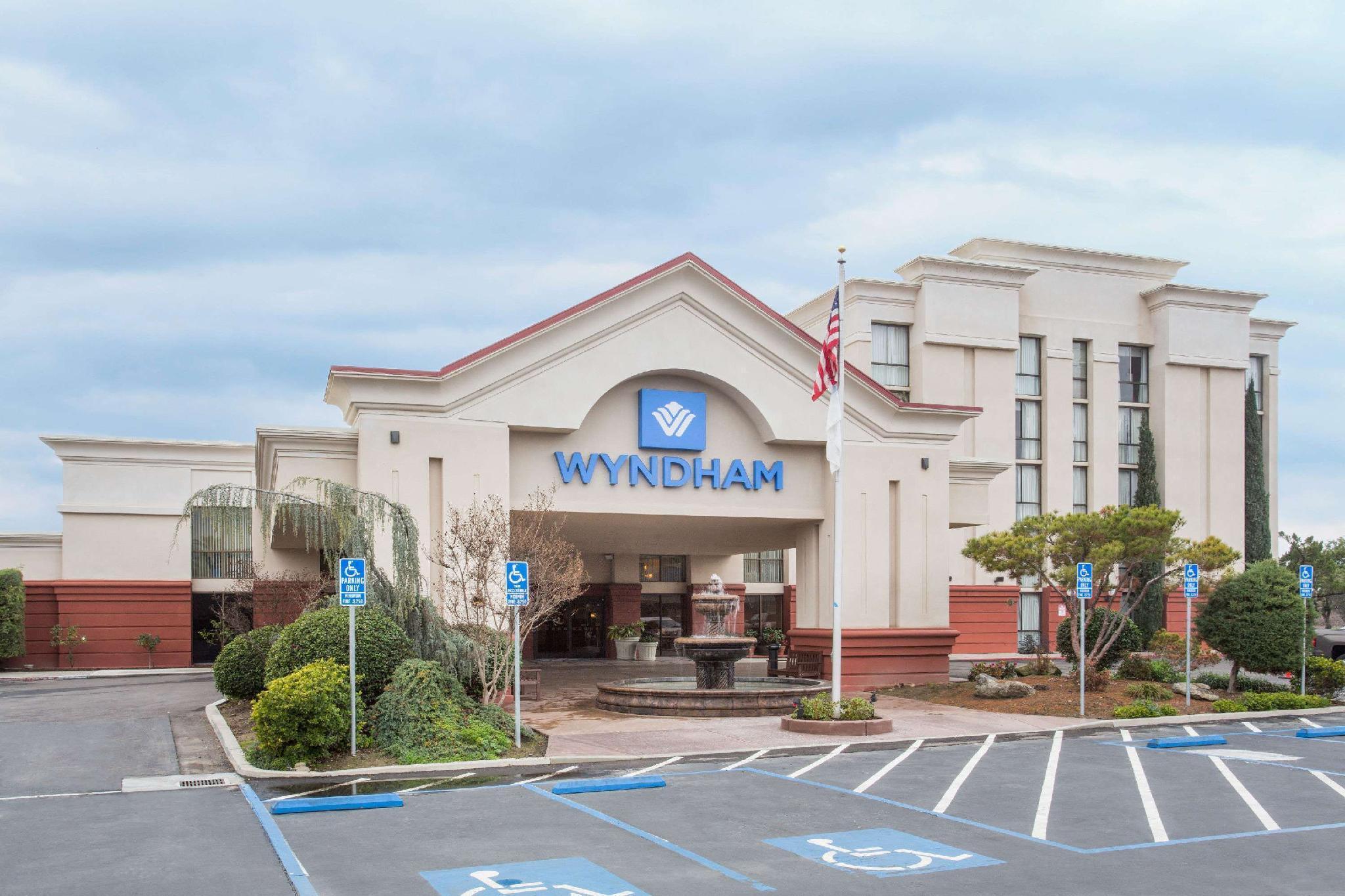 Hotel Wyndham Visalia Exterior foto
