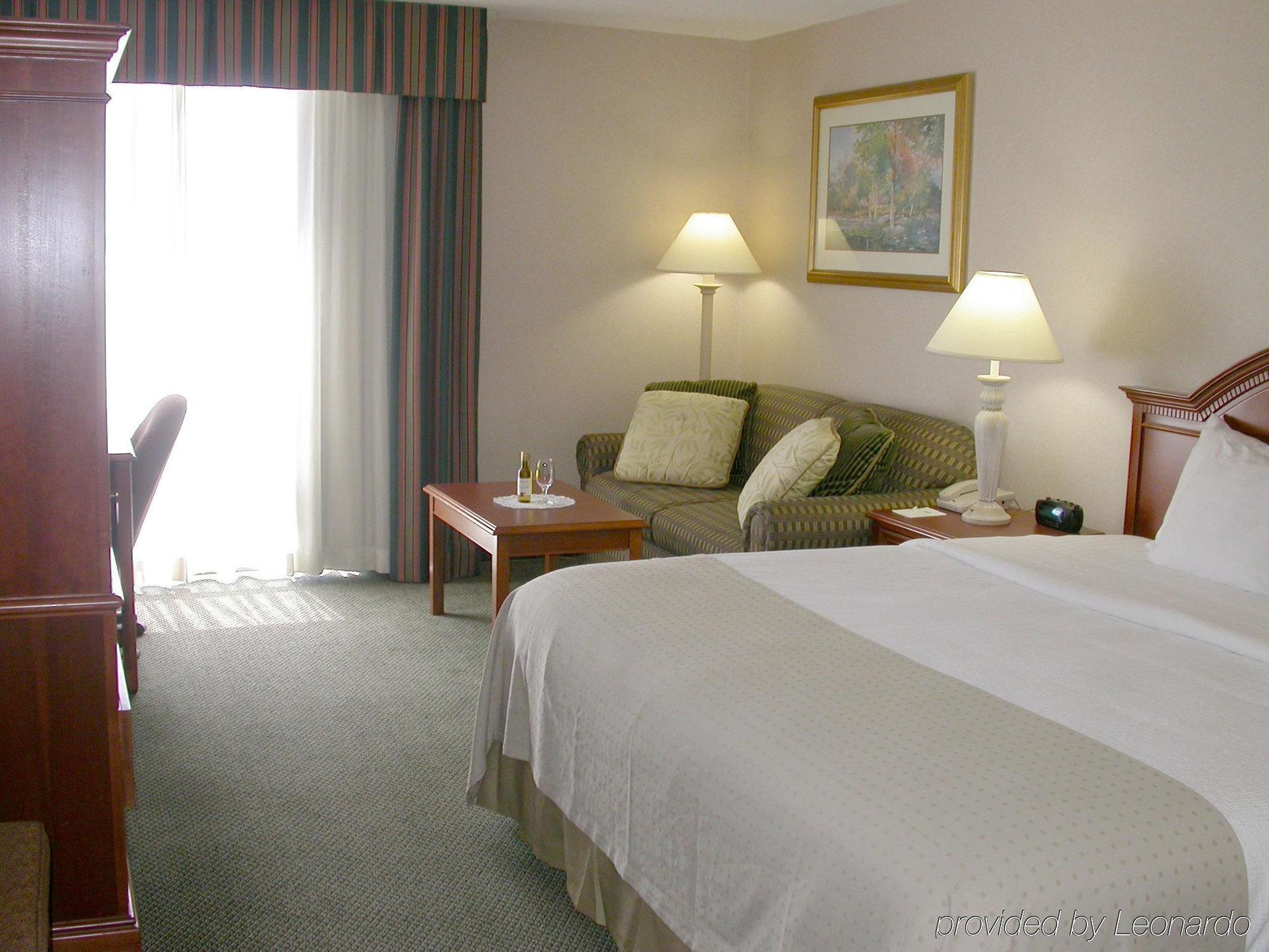 Hotel Wyndham Visalia Habitación foto
