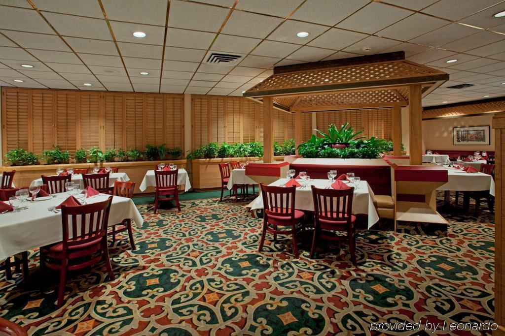Hotel Wyndham Visalia Restaurante foto