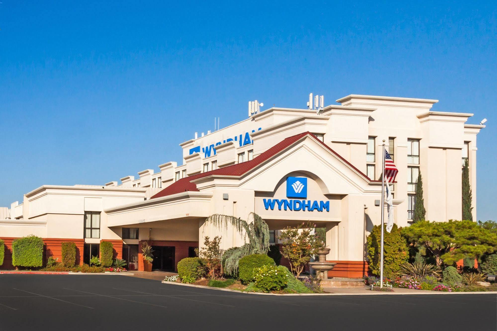 Hotel Wyndham Visalia Exterior foto